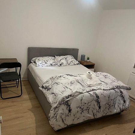 Deluxe Double Bedroom Манчестър Екстериор снимка