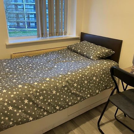Deluxe Double Bedroom Манчестър Екстериор снимка